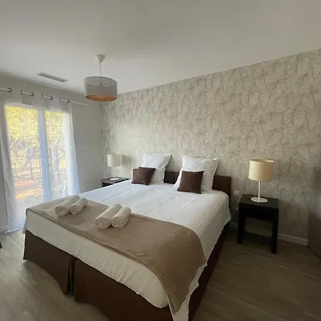 Clos Des Amandiers Holiday home *