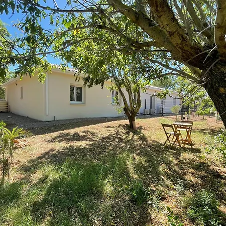 Clos Des Amandiers Holiday home *